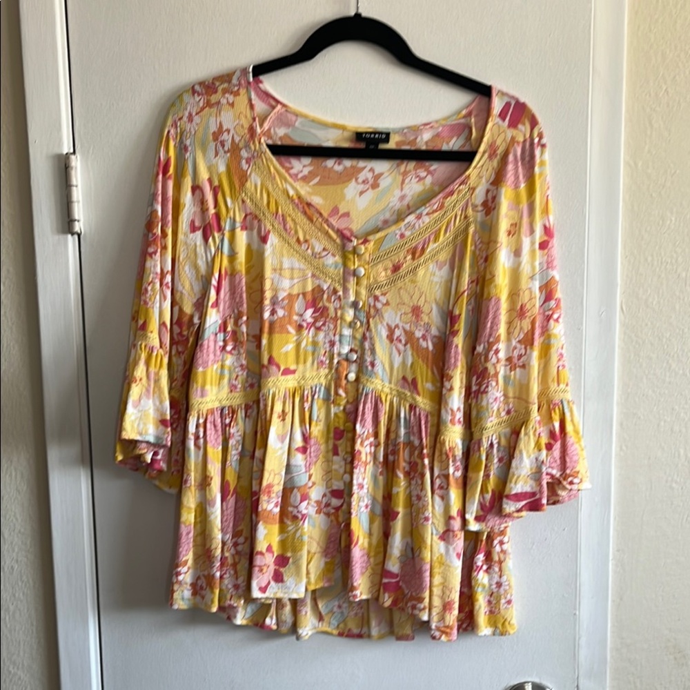 Torrid Yellow and Pink Flutter Sleeve Blouse